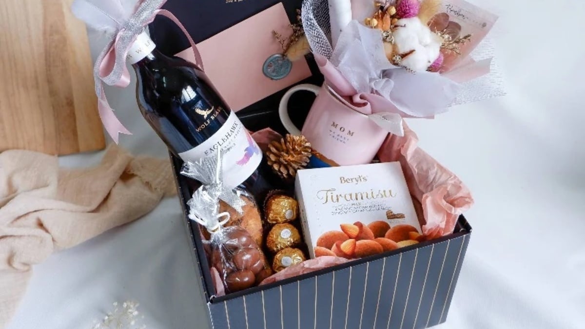 Những điều quan trọng cần chú ý khi biếu quà Tết sếp nữ 11