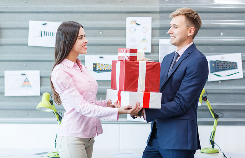 Nghệ Thuật Chọn Quà Tặng Đối Tác