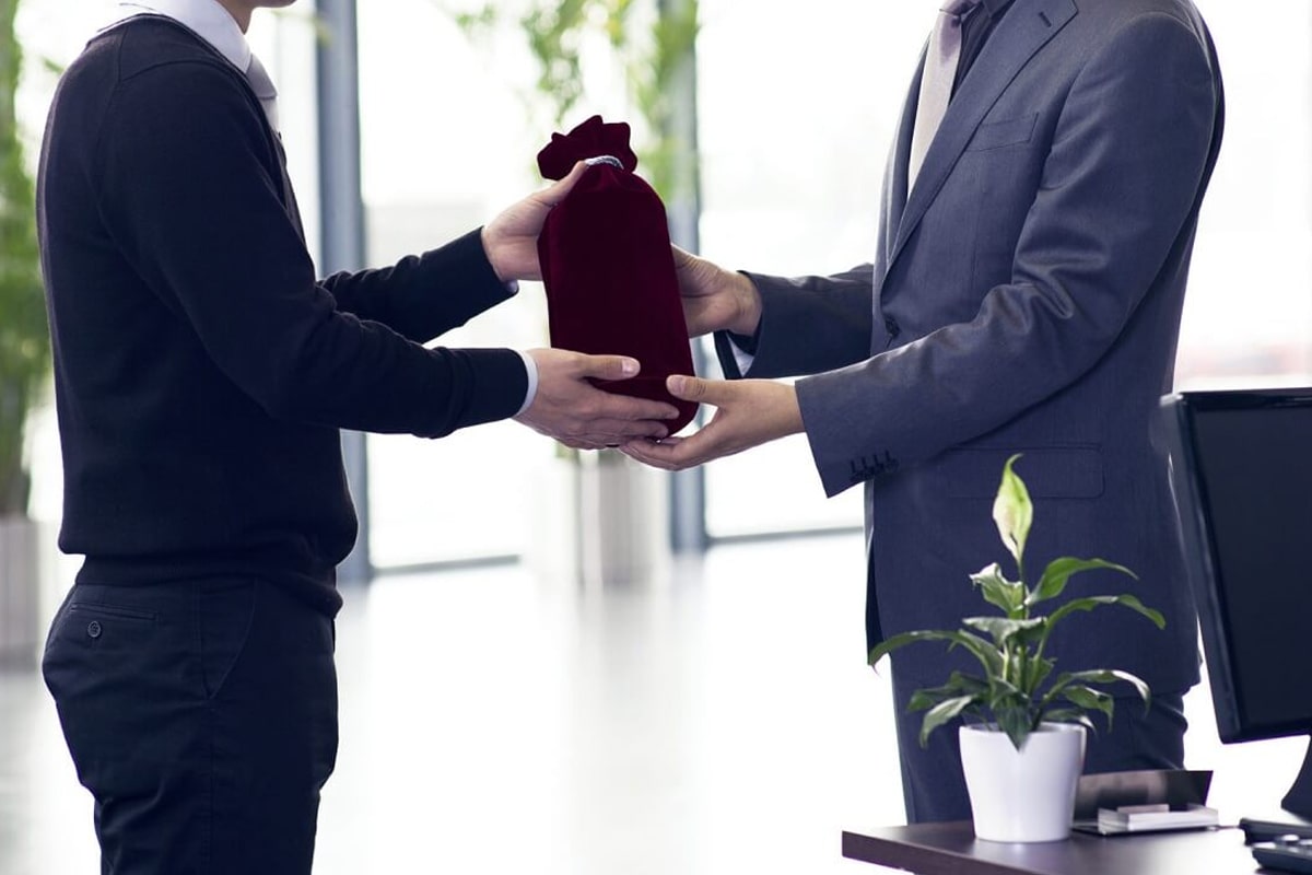 Quà Tặng Đối Tác Cuối Năm 