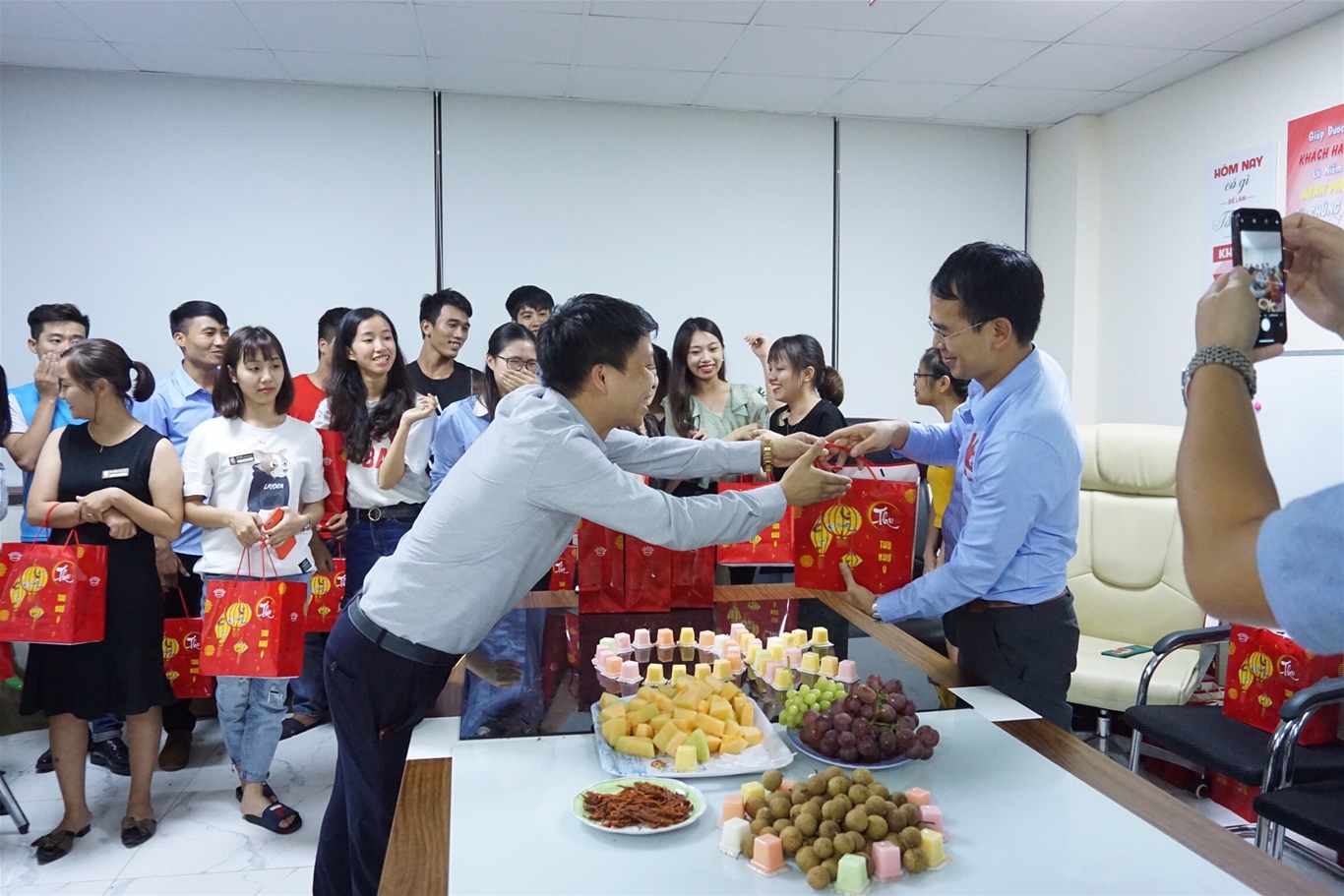 Quà Tặng Nhân Viên Dịp Cuối Năm