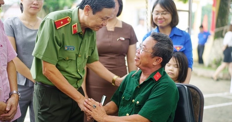 Quà Tết Cho Người Có Công Năm 2027 
