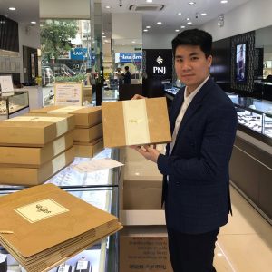 pnj-chon-saffron-lam-qua-tang-cho-khach-hang-vip-4