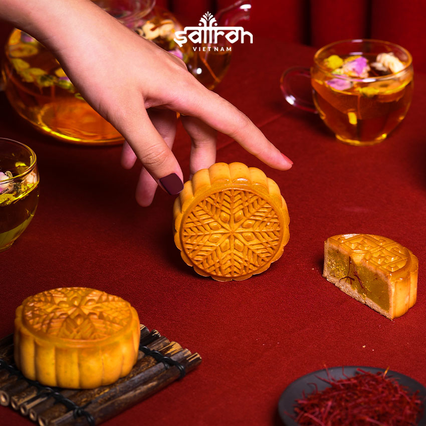 Bánh trung thu Saffron
