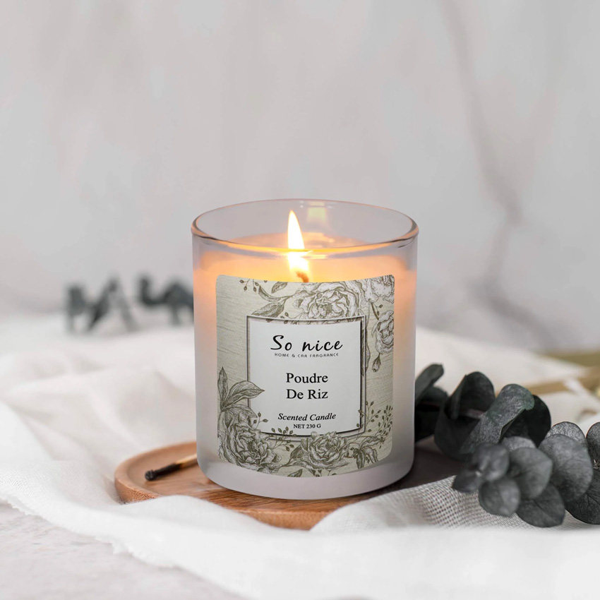 10. Nến thơm hoa khô thiên nhiên