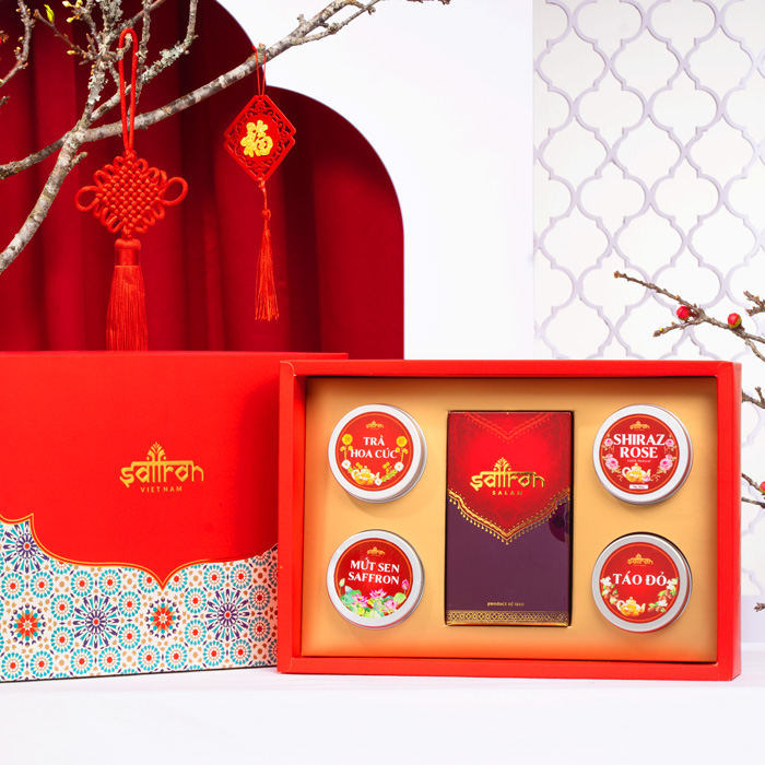 Hộp quà nhụy hoa nghệ tây với mứt Sen và trà hoa
