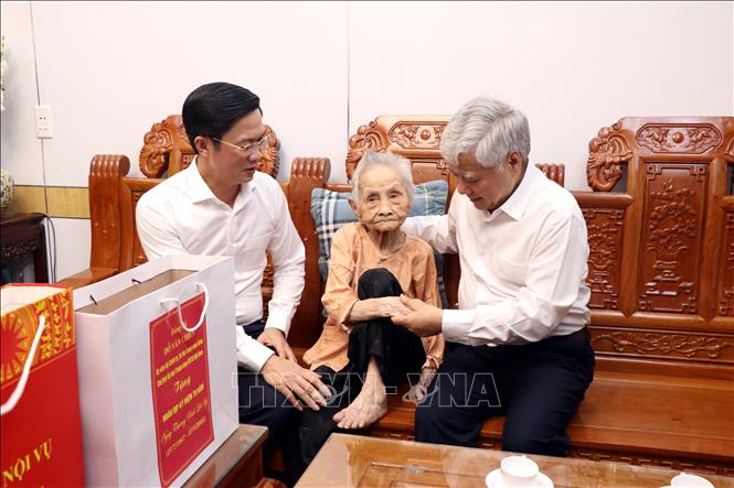 Quà Tết Cho Người Có Công Năm 2027